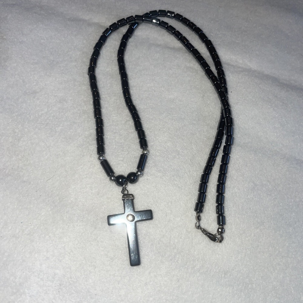 VINTAGE Magnetic HEMATITE PENDANT NECKLACE‎ 20 1/2" BEADED CENTER STONE ON CROSS